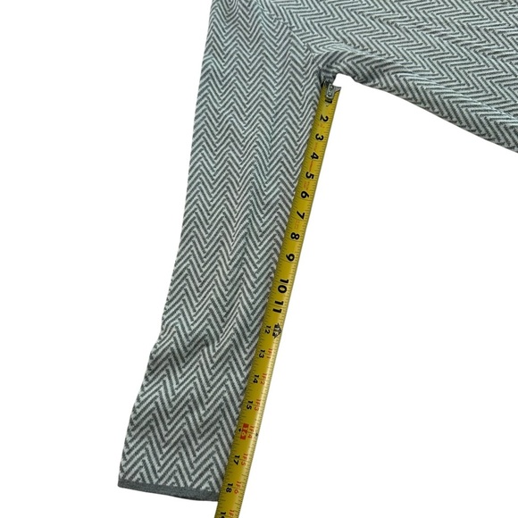 Vince Camuto Herringbone Open Front Cardigan Gray/White Size Medium Long Sleeve - Picture 13 of 17